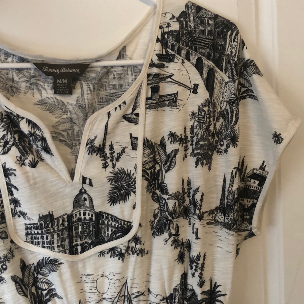 Black and white town printed day dress - Picture 3 of 4